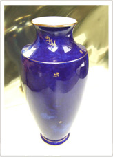 セーブル製花瓶